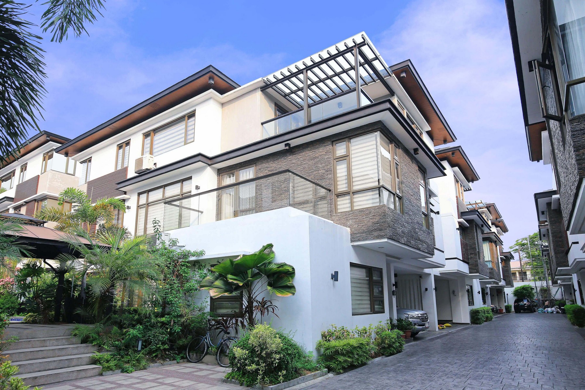 Rhl Single Detached New Manila San Juan